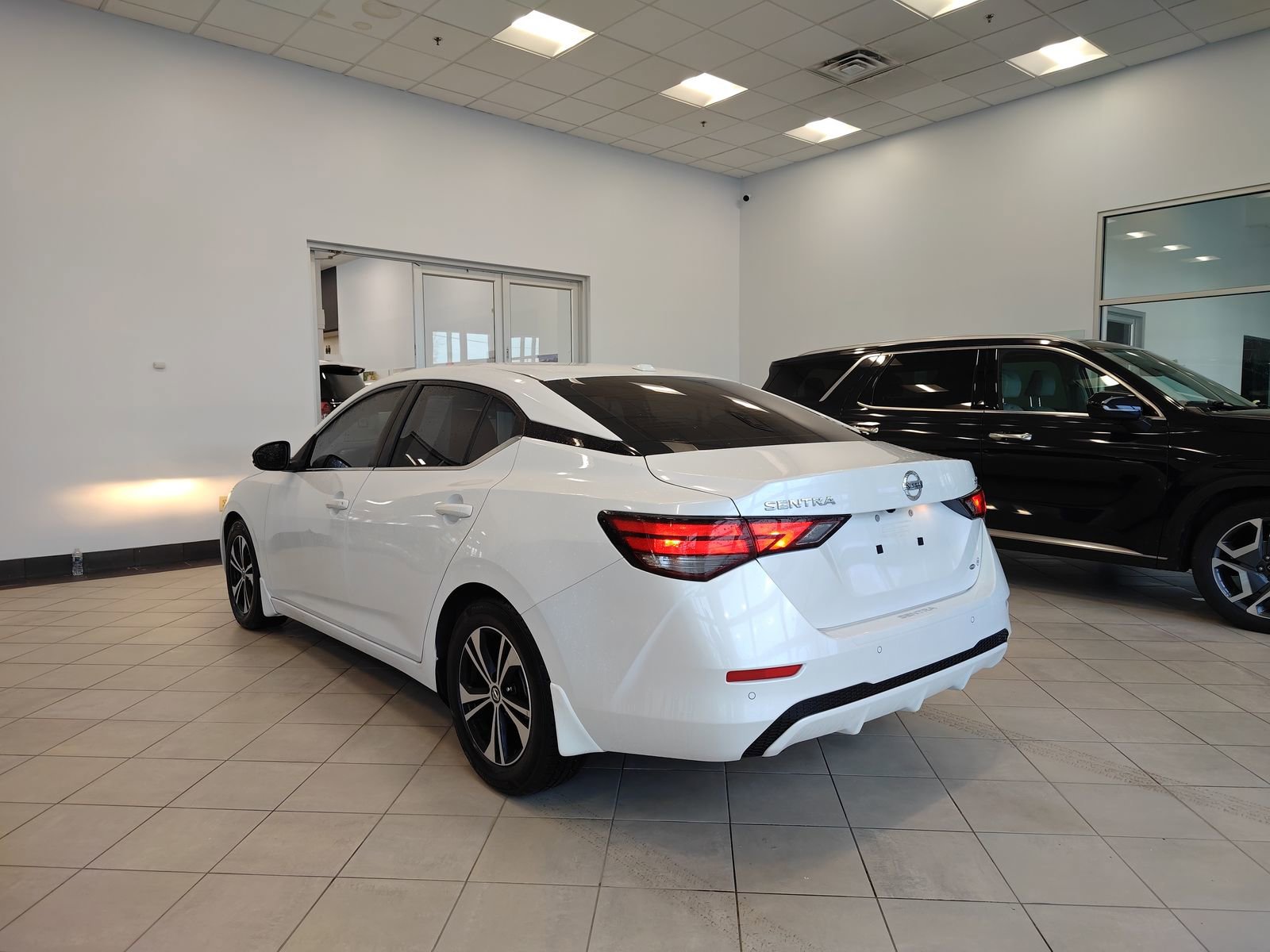 Used 2020 Nissan Sentra SV image 4