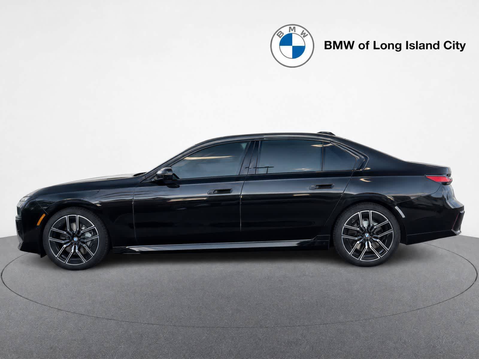 New 2026 BMW 740i xDrive w/ Premium Package AWD/4WD image 4