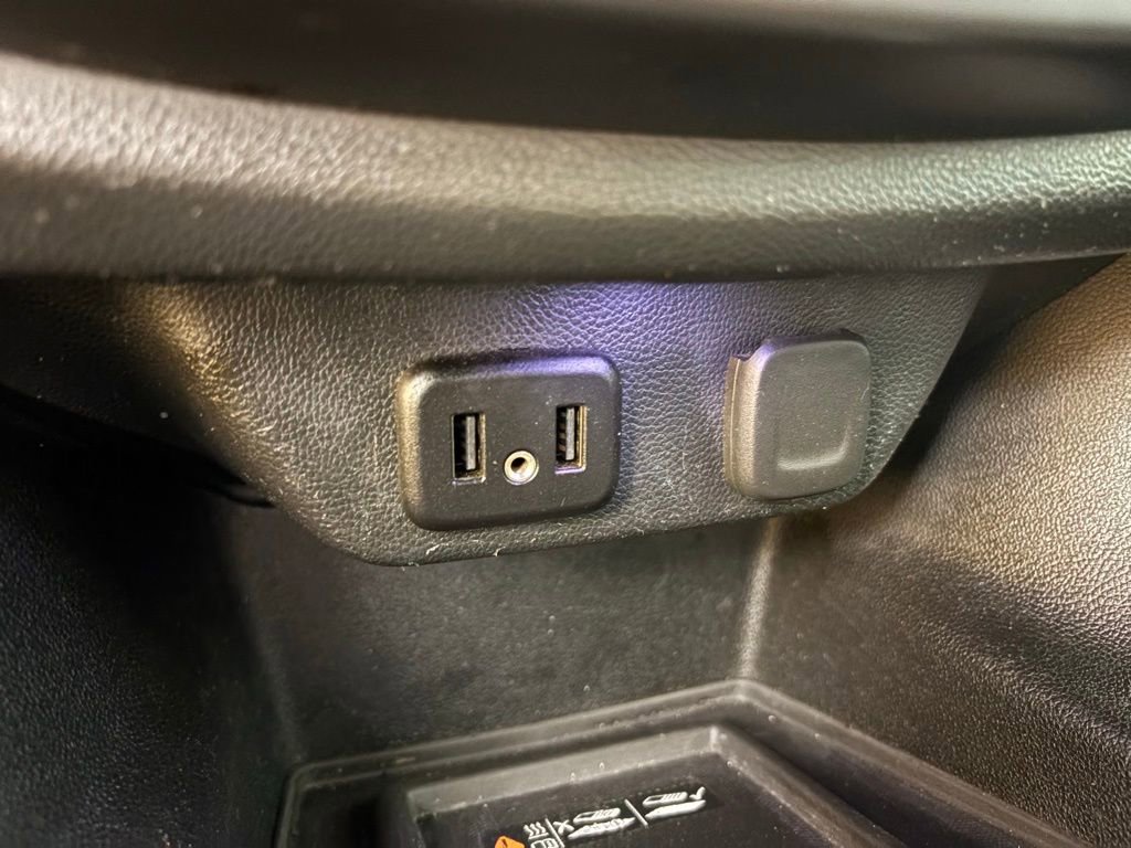 Used 2023 Chevrolet Traverse LT FWD image 33