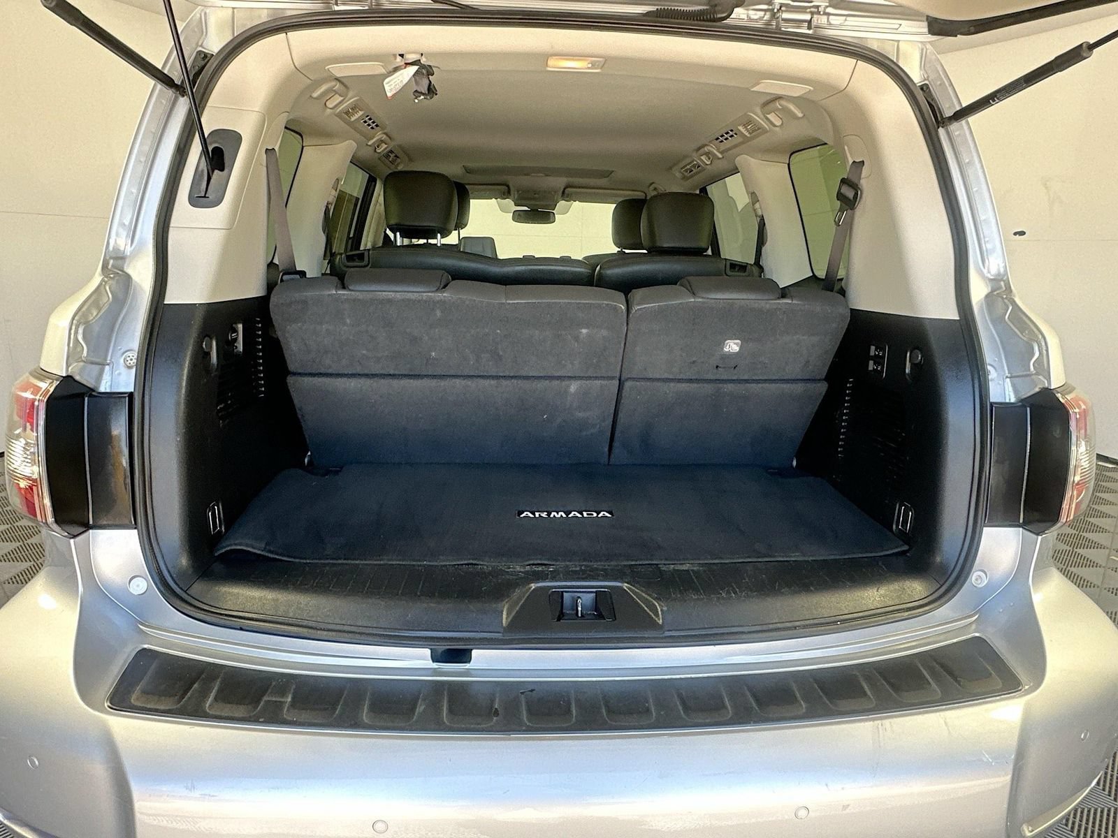 Used 2019 Nissan Armada SL w/ Premium Package AWD/4WD image 26