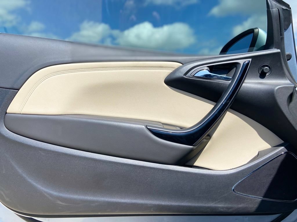 Used 2019 Buick Cascada Premium FWD image 21