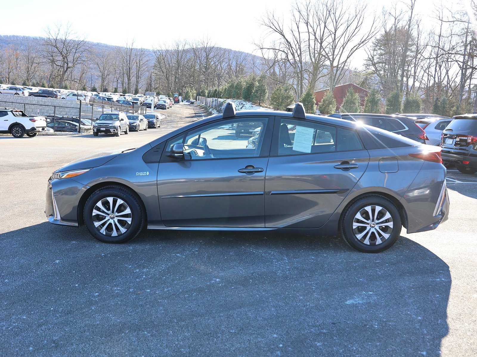 Used 2022 Toyota Prius Prime LE image 4
