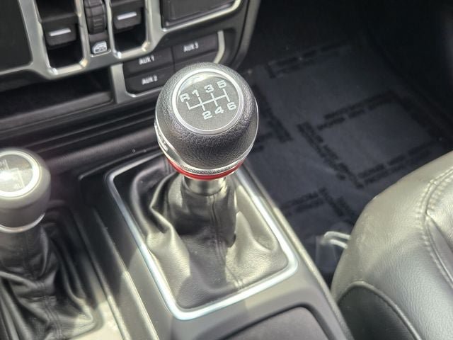 Used 2020 Jeep Wrangler Unlimited Sahara AWD/4WD image 17