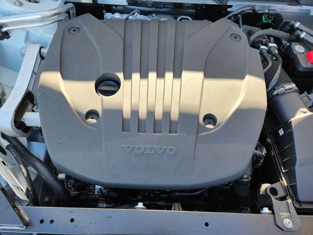 New 2026 Volvo XC60 B5 Plus w/ Protection Package Premier image 20