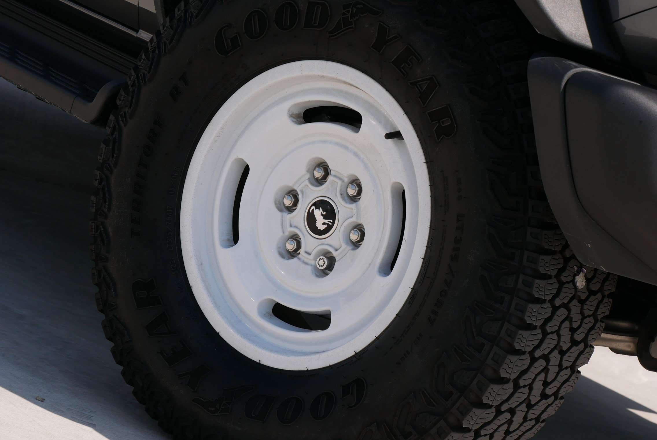 Used 2025 Ford Bronco Heritage Edition AWD/4WD image 11