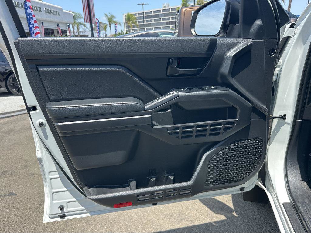 Used 2024 Toyota Tacoma SR RWD image 15