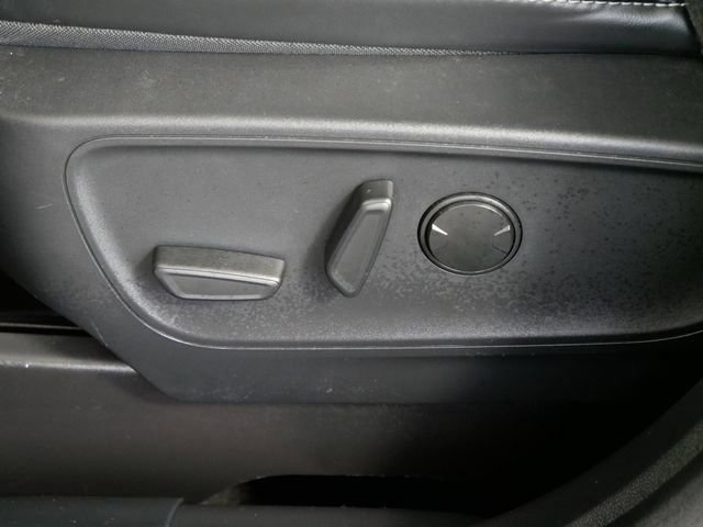 Certified 2025 Ford Escape Platinum AWD/4WD image 16