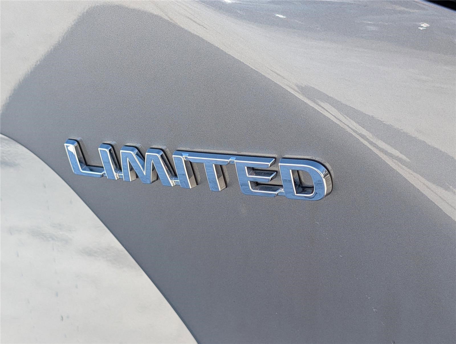 Used 2024 Toyota bZ4X Limited image 9