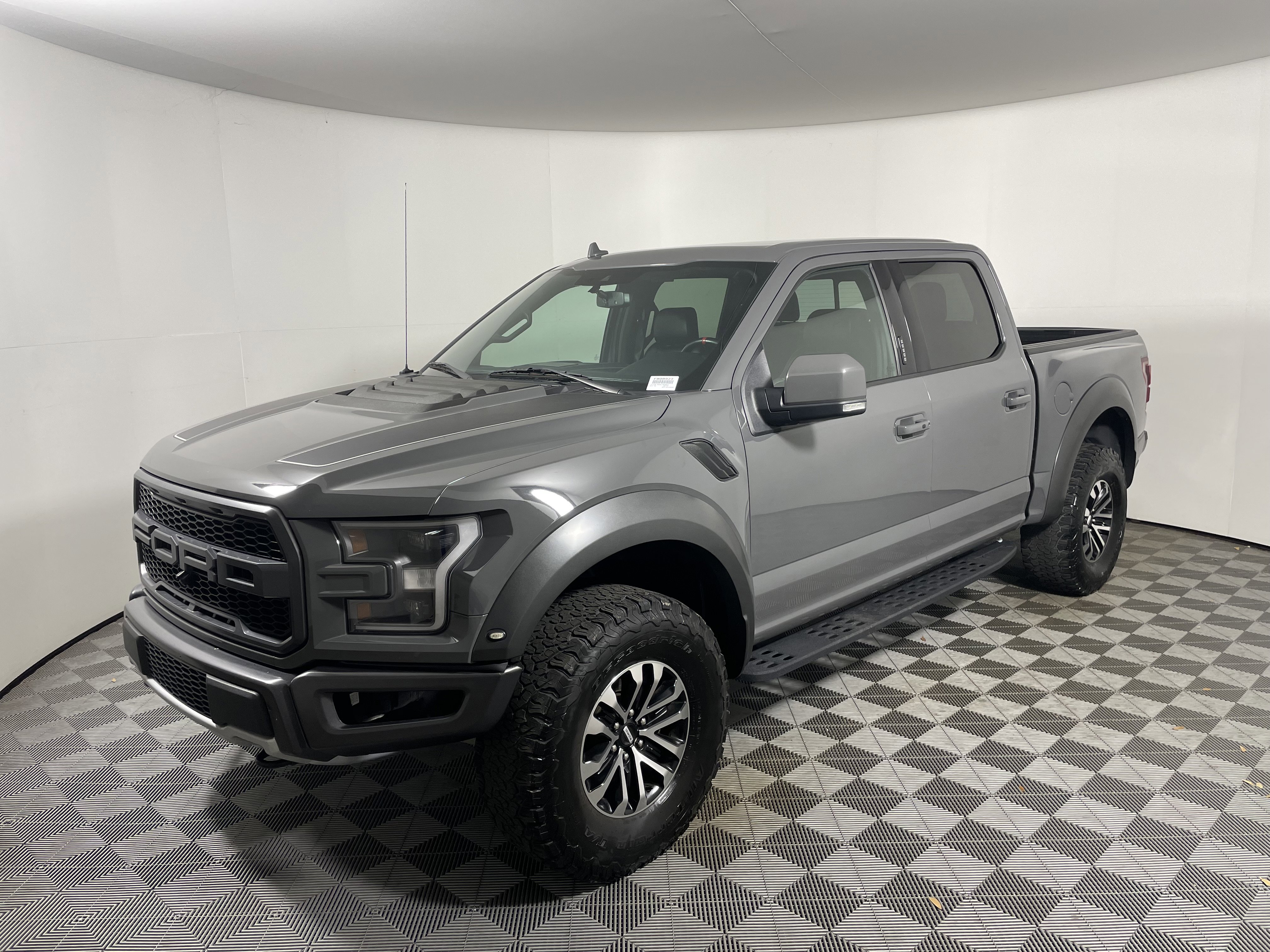 Used 2020 Ford F150 Raptor w/ Equipment Group 802A Luxury image 9