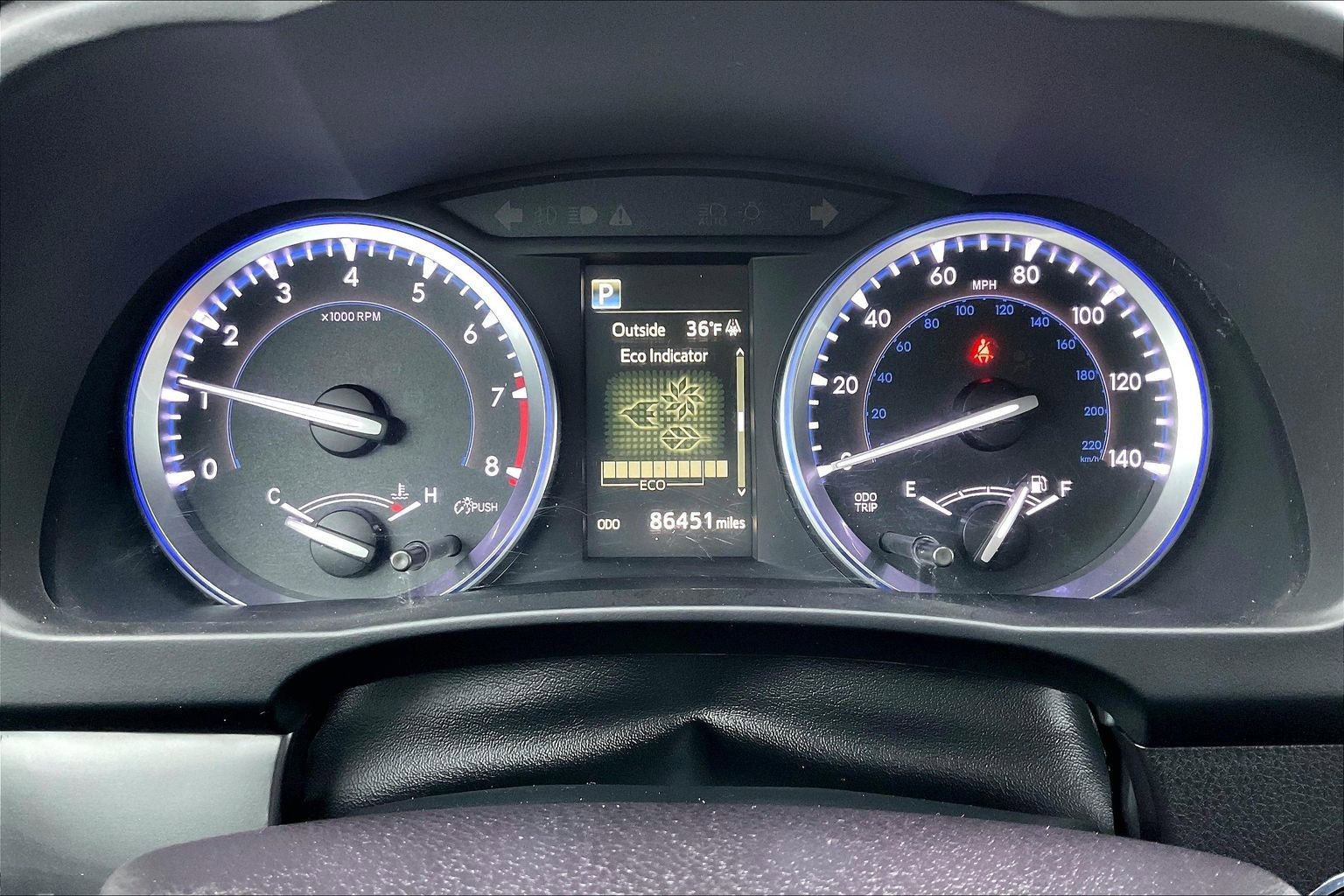 Used 2018 Toyota Highlander XLE image 12