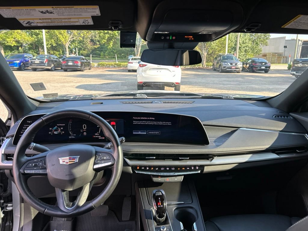 Used 2025 Cadillac XT4 Premium Luxury AWD/4WD image 18