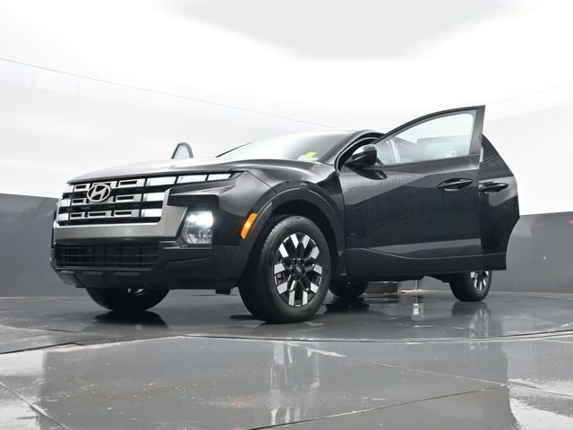 Used 2025 Hyundai Santa Cruz SE image 30