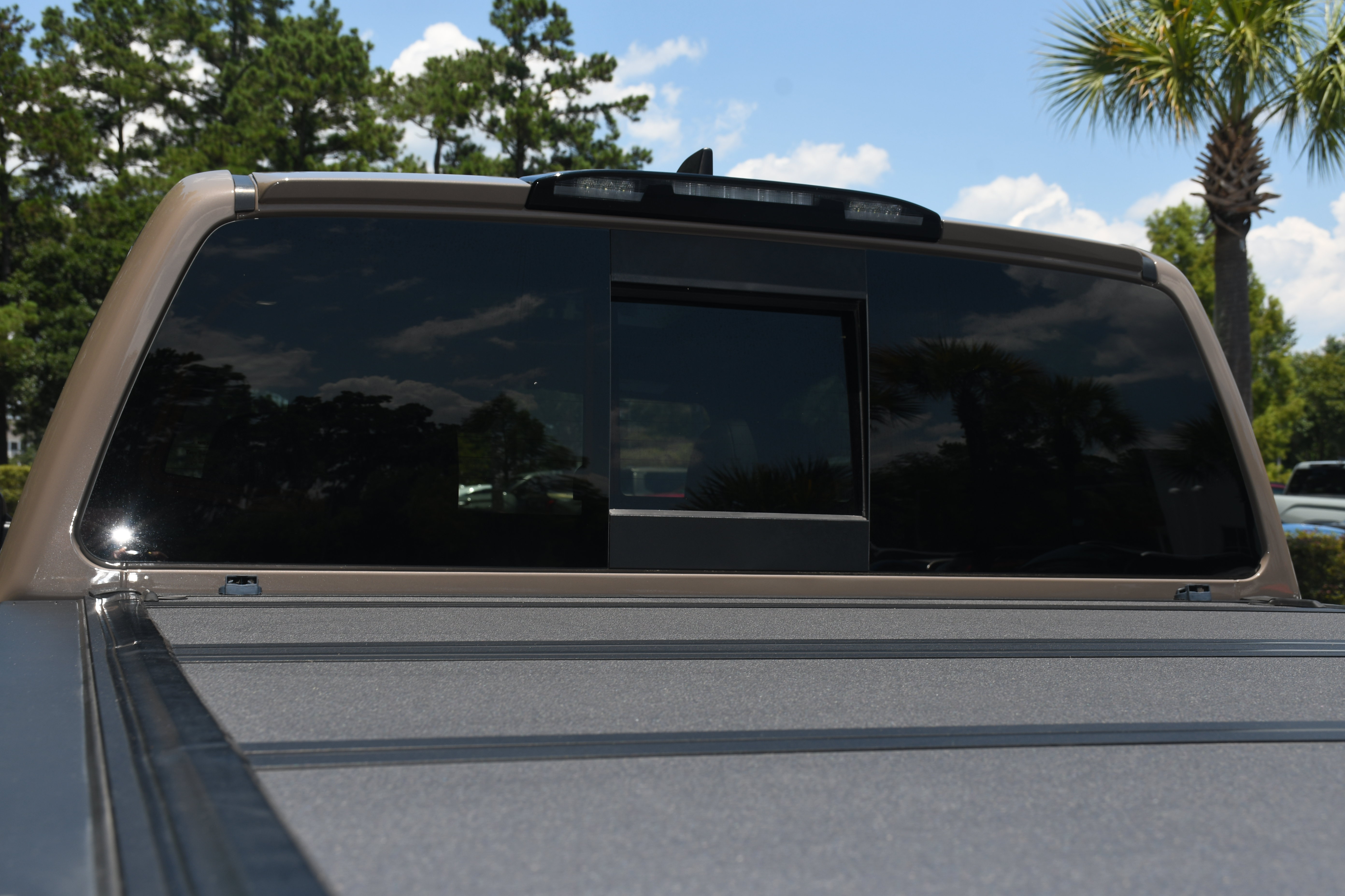 Used 2023 Nissan Titan PRO-4X w/ Pro-4x Convenience Package AWD/4WD image 20