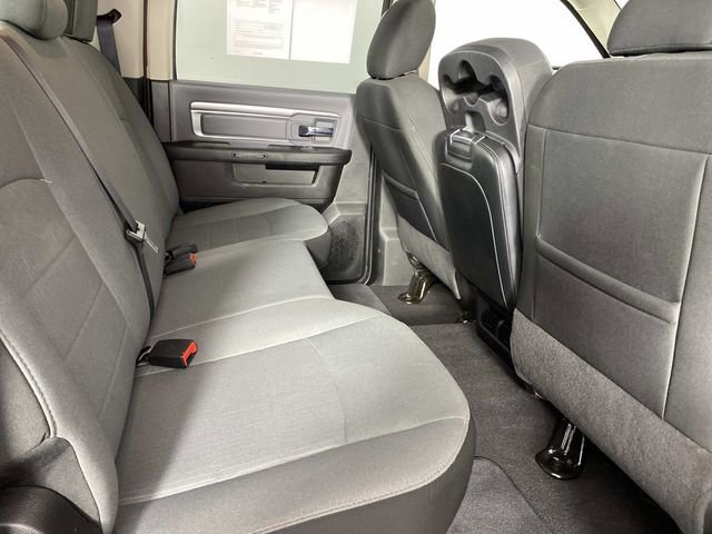 Used 2022 RAM 1500 Classic SLT AWD/4WD image 11