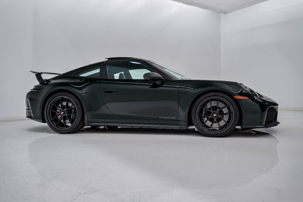 Certified 2026 Porsche 911 Carrera 4 GTS AWD/4WD image 9