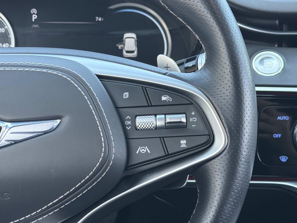 Used 2024 Genesis GV70 3.5T Sport image 9