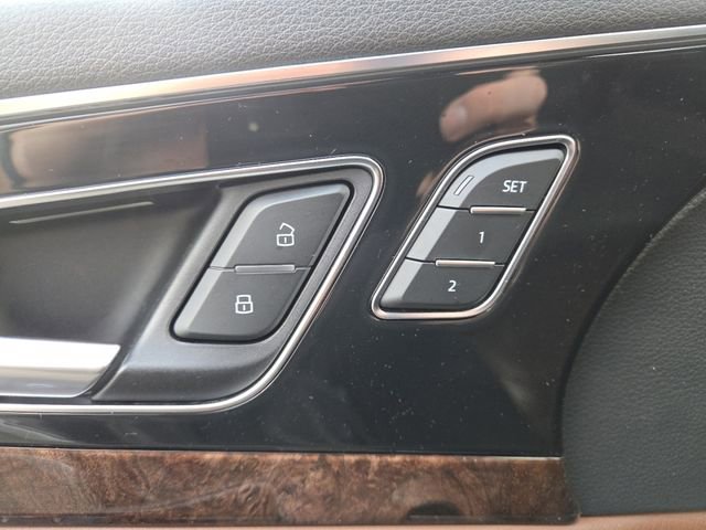 Used 2017 Audi Q7 3.0T Premium Plus image 10