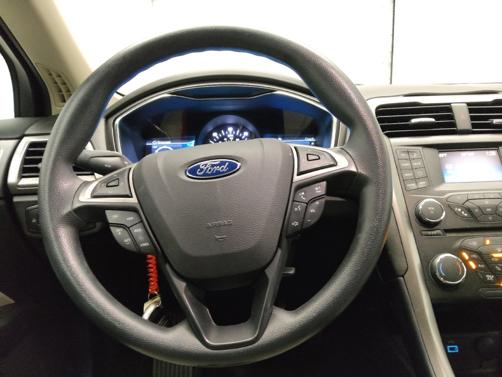 Used 2018 Ford Fusion S FWD image 22