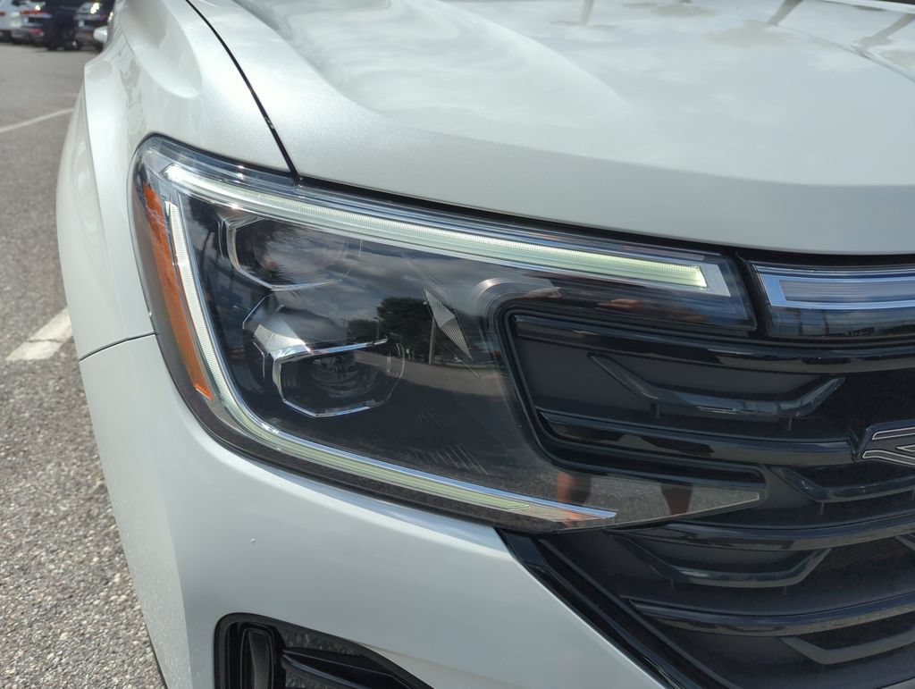New 2026 Volkswagen Atlas Cross Sport SEL R-Line AWD/4WD image 17