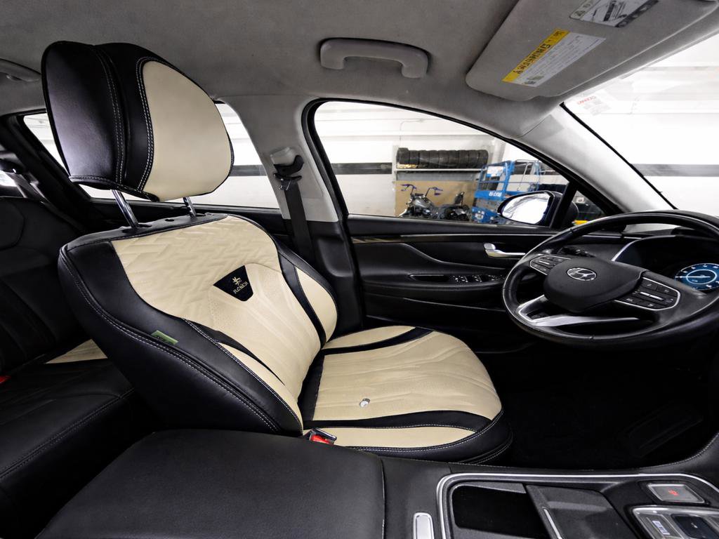 Used 2021 Hyundai Santa Fe SEL w/ Convenience + Premium Package FWD image 13
