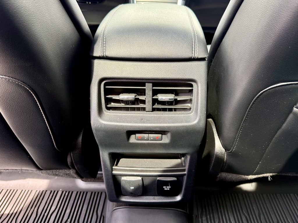 Used 2019 Ford Edge Titanium w/ Equipment Group 301A image 34