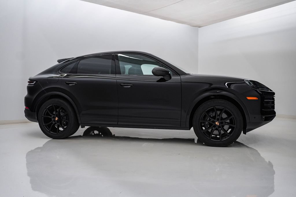 Certified 2026 Porsche Cayenne Coupe AWD/4WD image 9