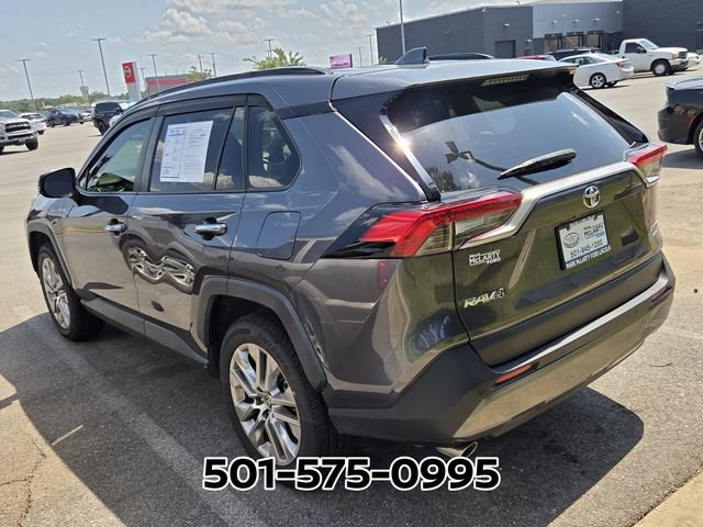 Used 2020 Toyota RAV4 Limited AWD/4WD image 7
