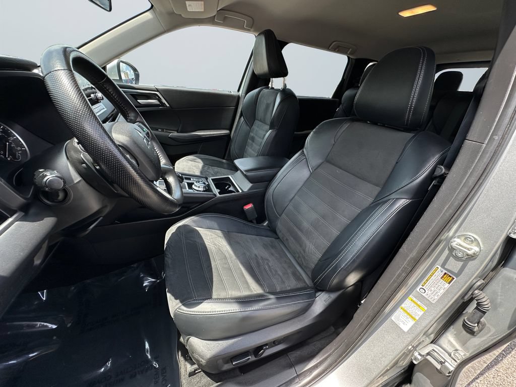 Used 2024 Mitsubishi Outlander SE FWD image 9