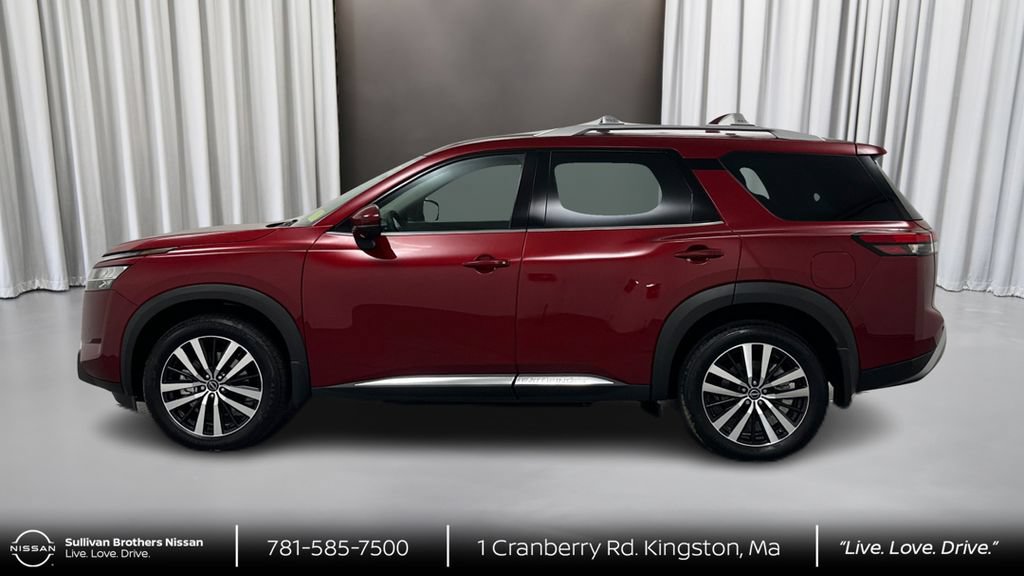 Certified 2024 Nissan Pathfinder Platinum AWD/4WD image 8