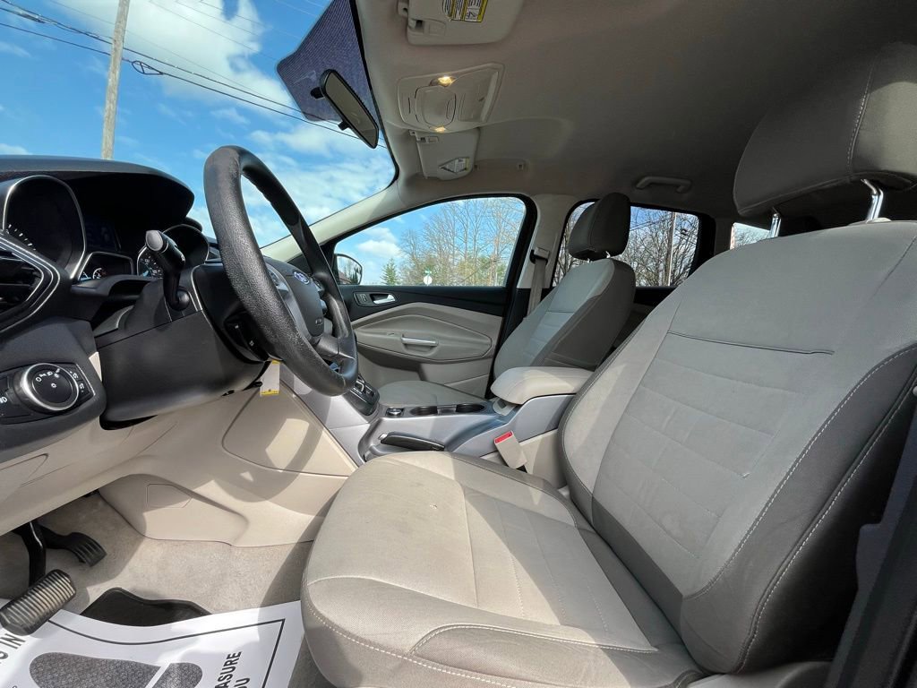 Used 2015 Ford Escape SE image 19