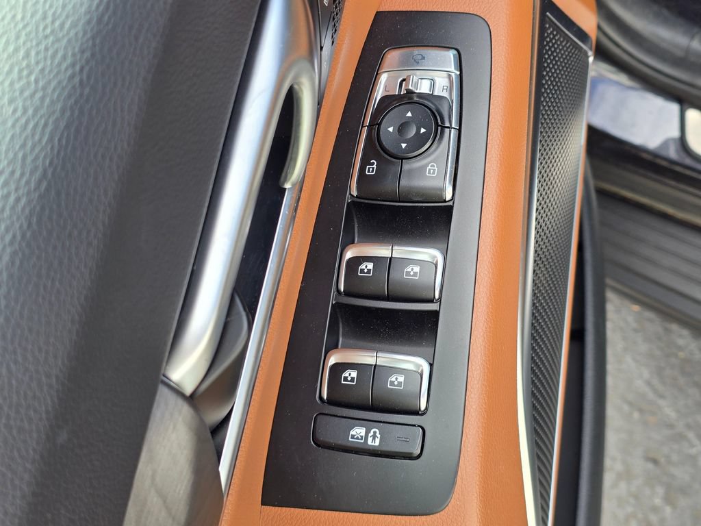 Certified 2025 Kia Telluride SX Prestige X-Line AWD/4WD image 15