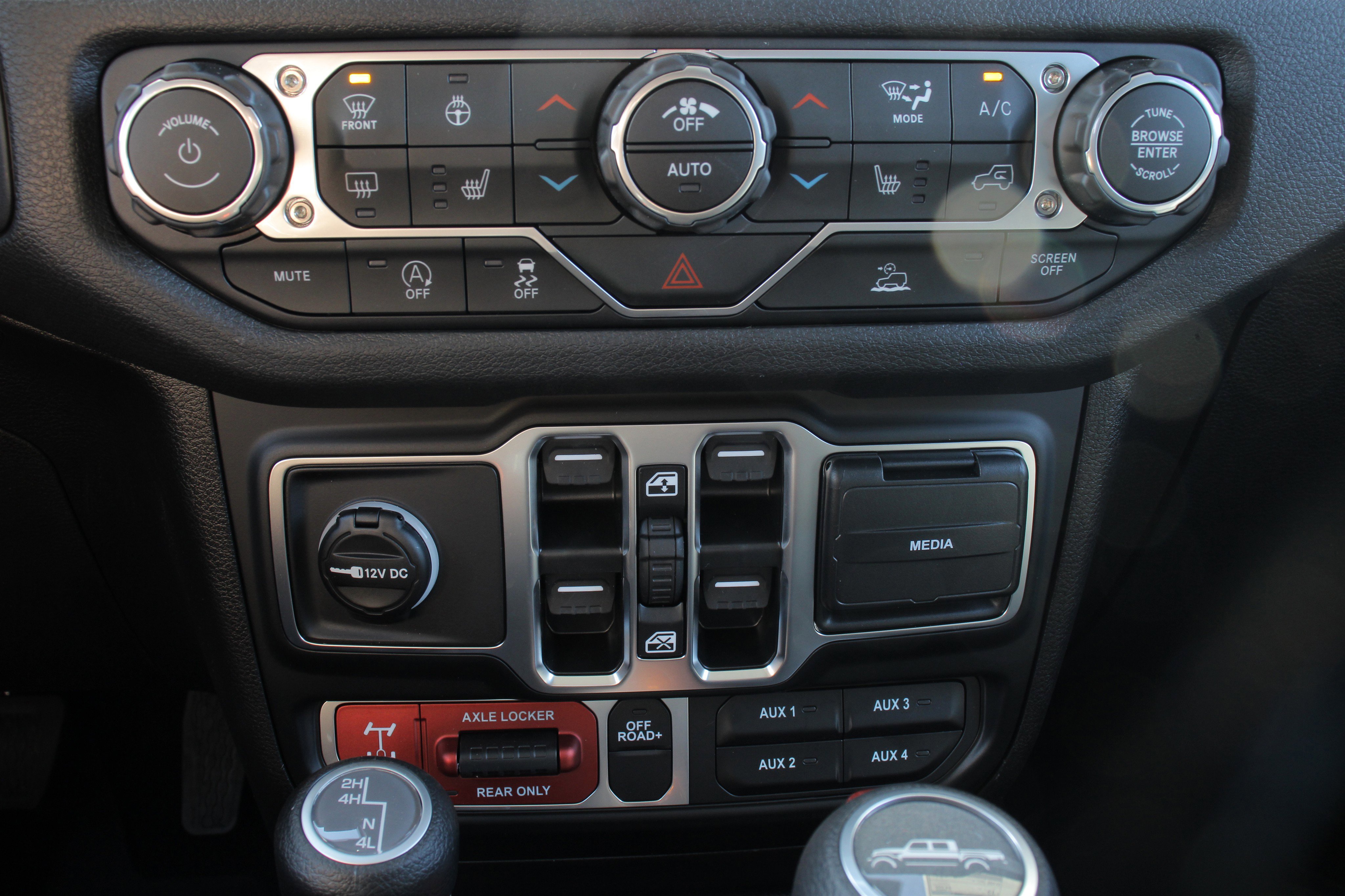 New 2026 Jeep Gladiator Willys image 19