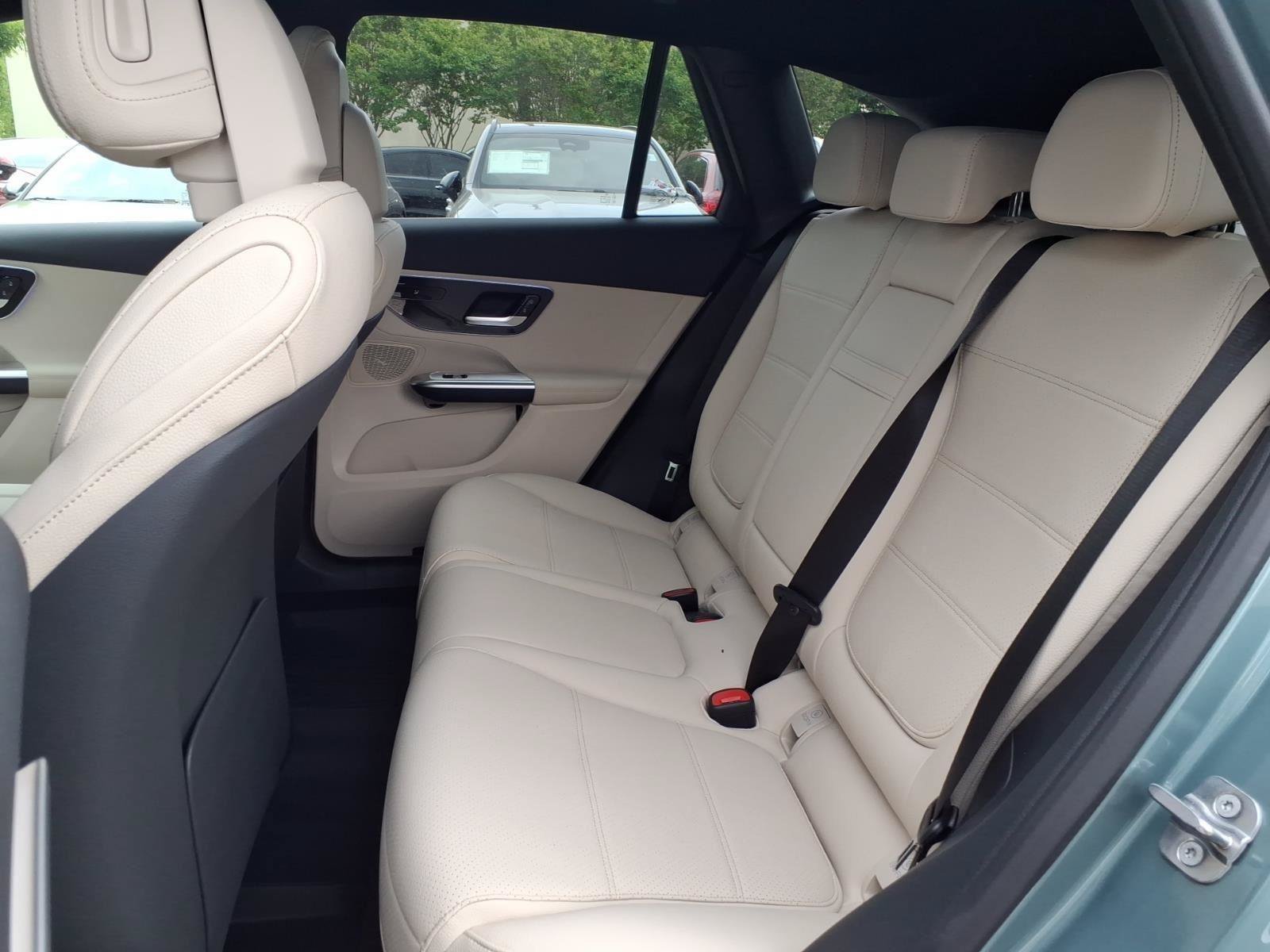 New 2026 Mercedes-Benz GLC 300 4MATIC image 17