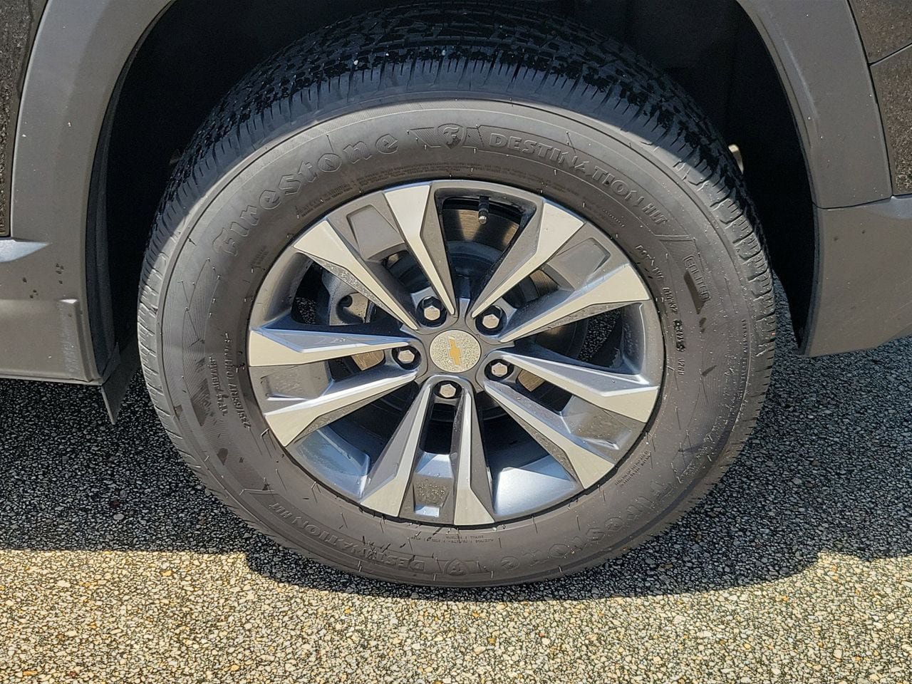 Used 2026 Chevrolet Equinox LT FWD image 5