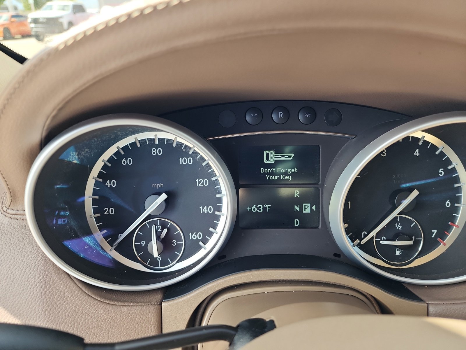 Used 2011 Mercedes-Benz GL 550 4MATIC w/ Chrome Accessory Pkg image 11