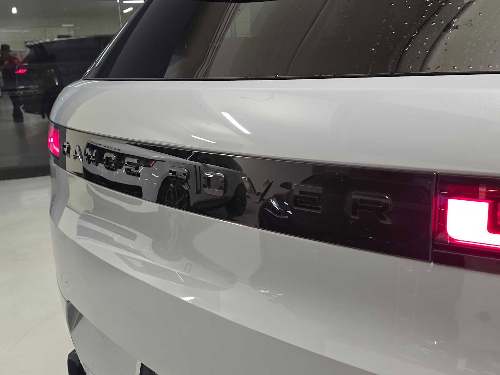 New 2025 Land Rover Range Rover Sport SV Edition Two image 14