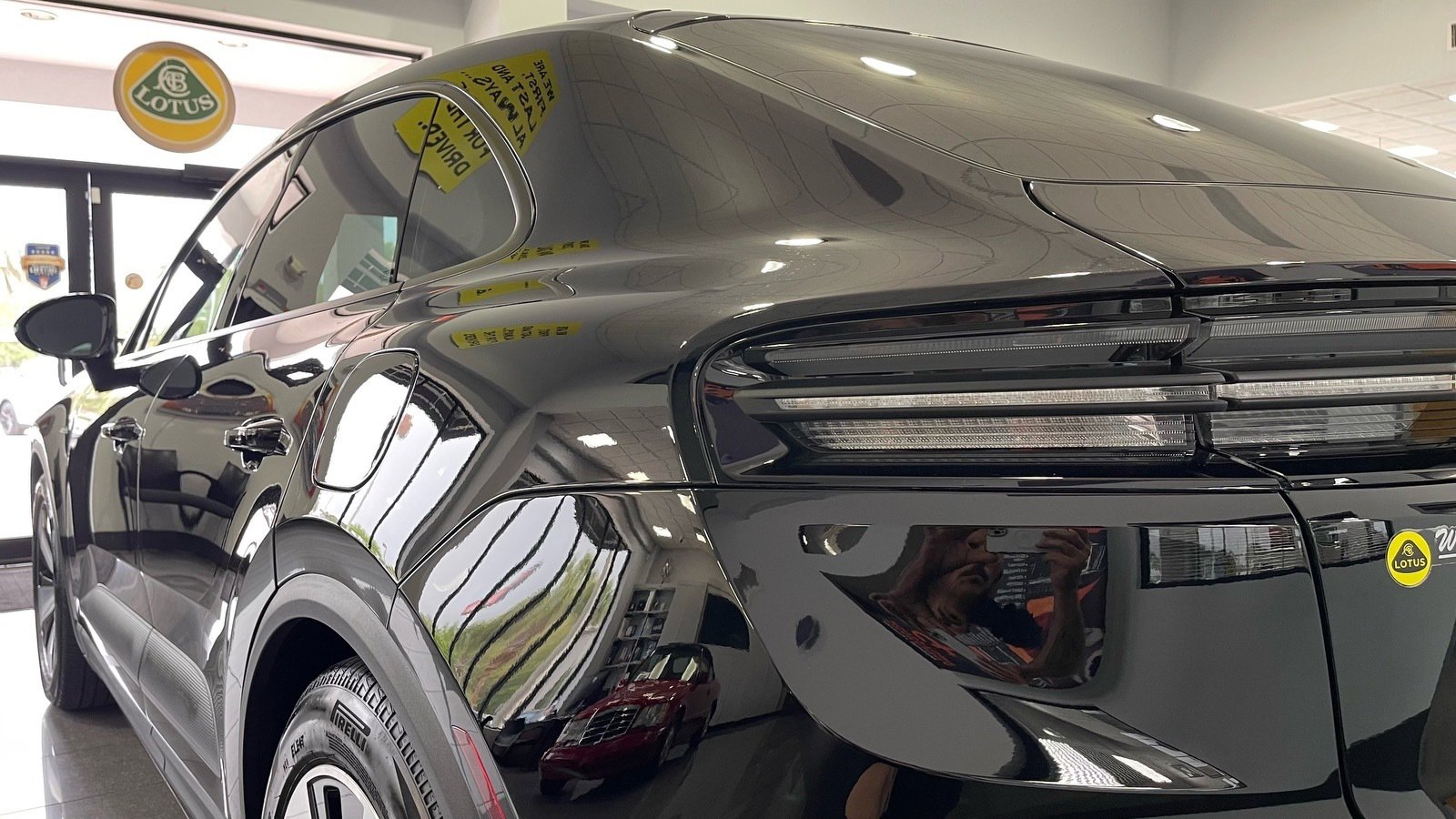 Used 2025 Porsche Macan Electric image 16