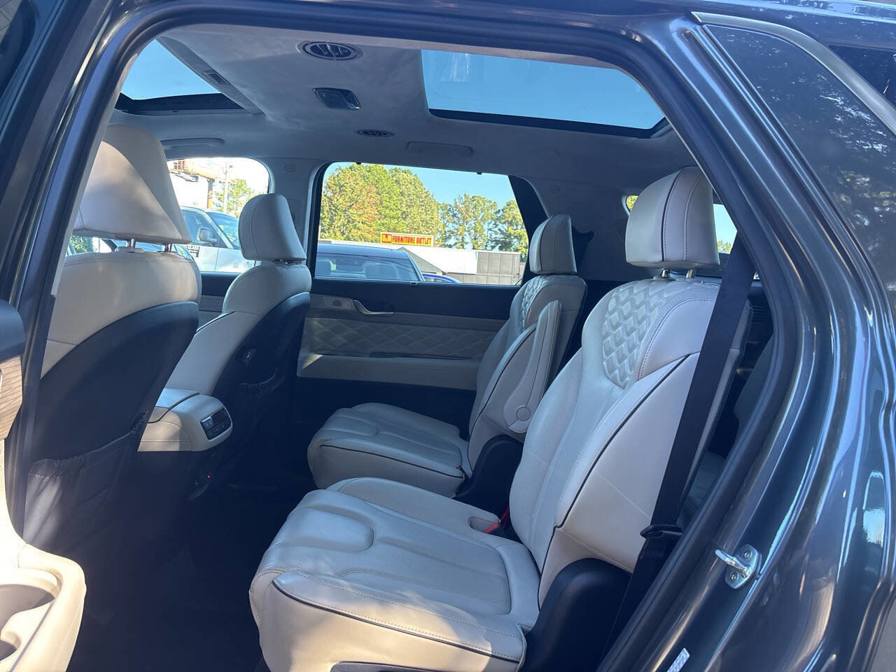 Used 2021 Hyundai Palisade Calligraphy image 15