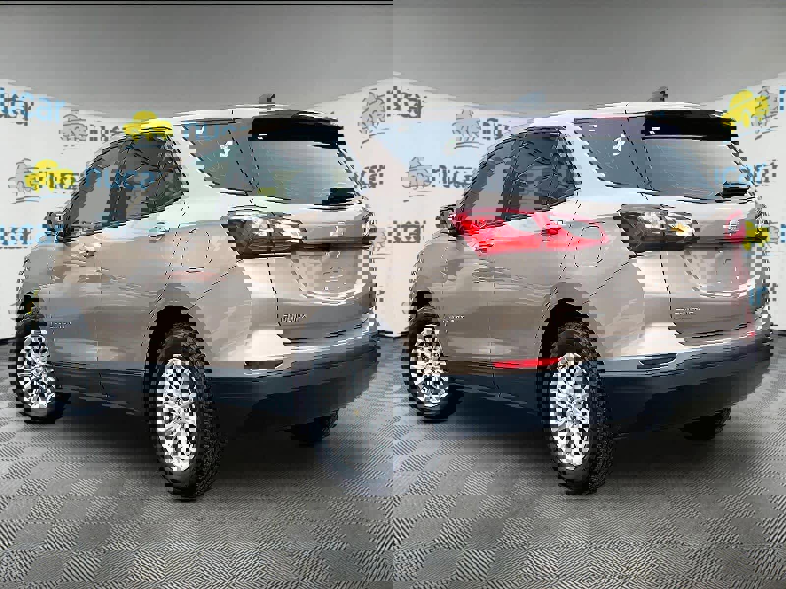 Used 2019 Chevrolet Equinox LS image 4