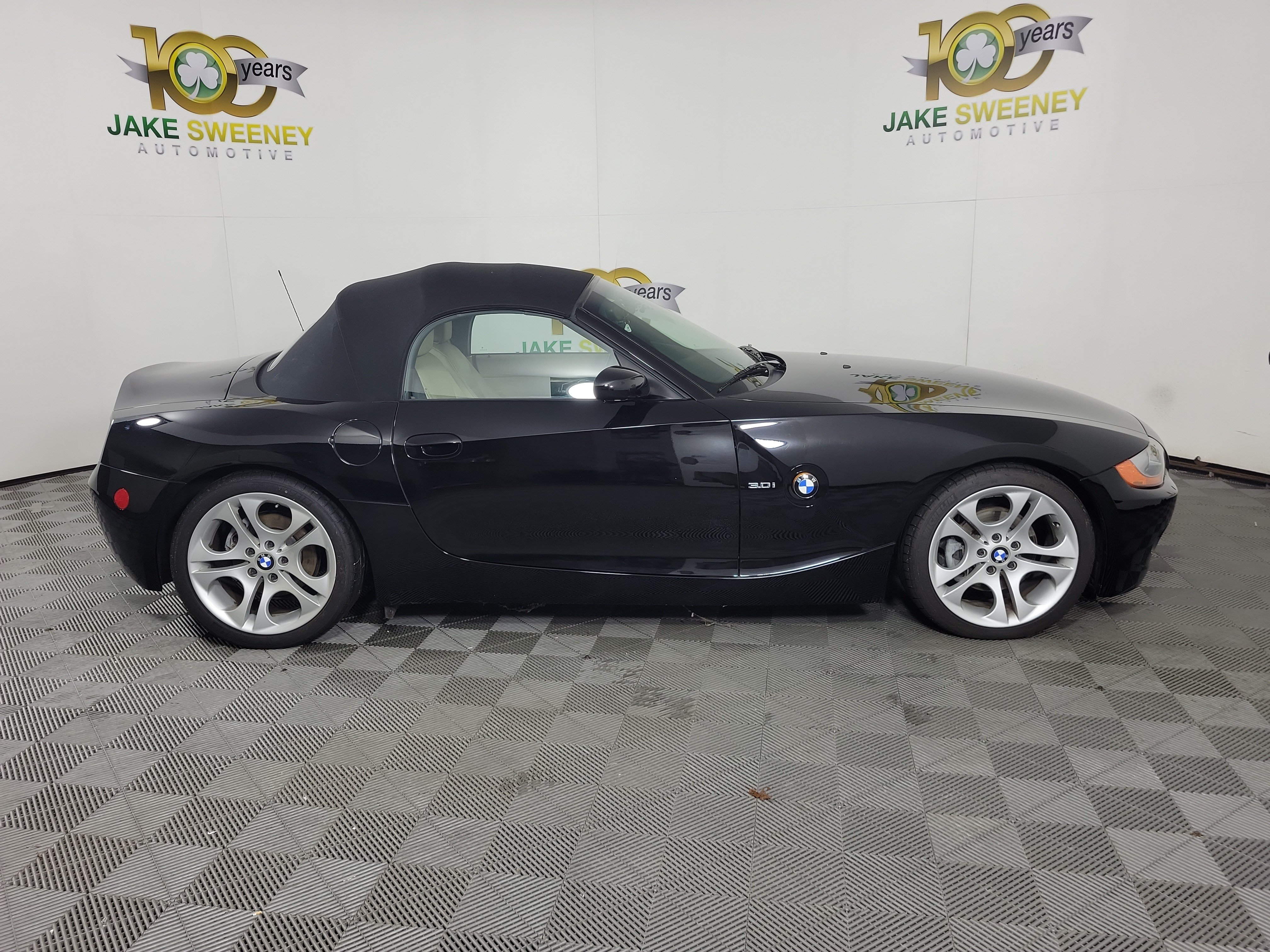 Used 2003 BMW Z4 3.0i RWD image 4