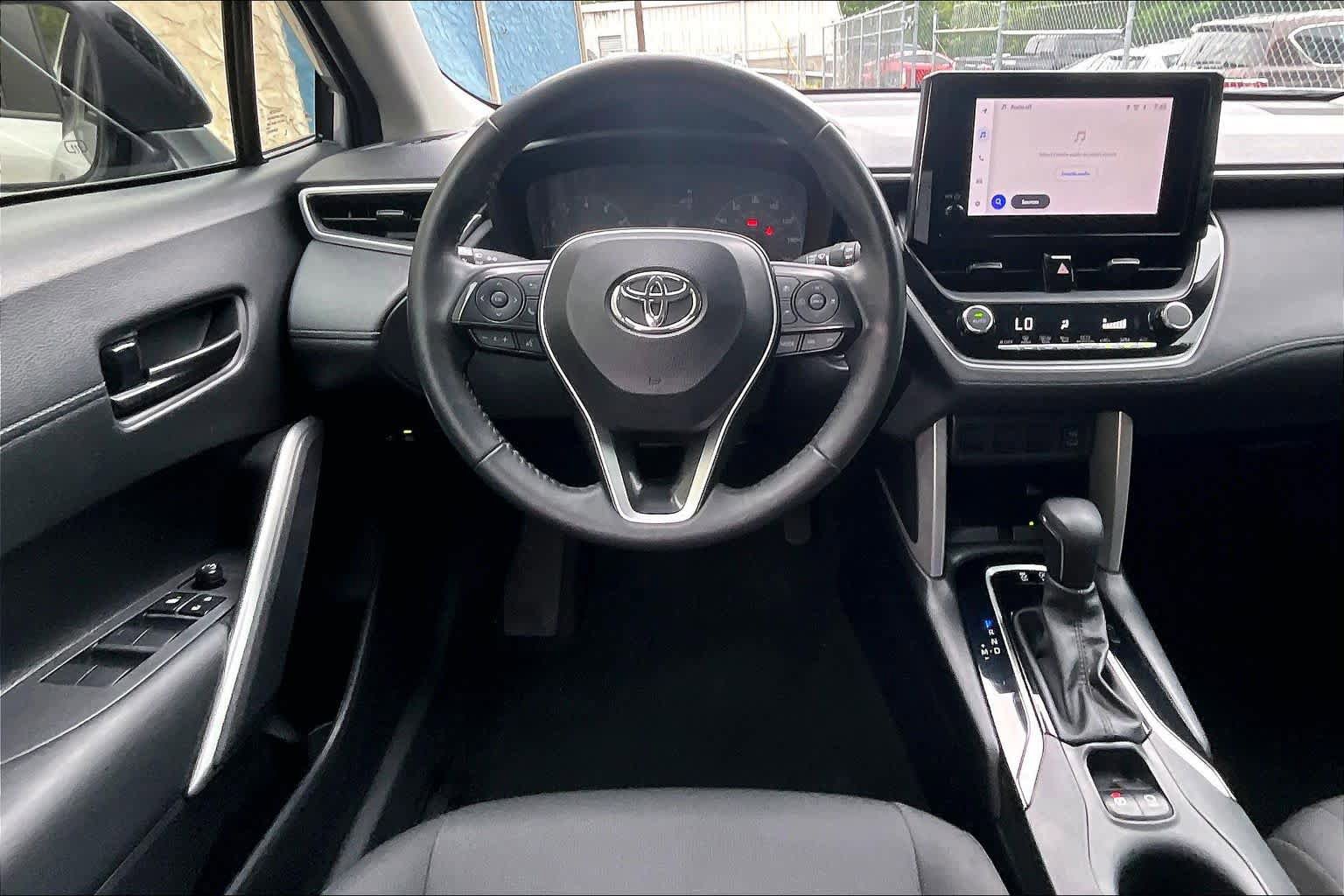 Certified 2024 Toyota Corolla Cross LE w/ Moonroof Package FWD image 6