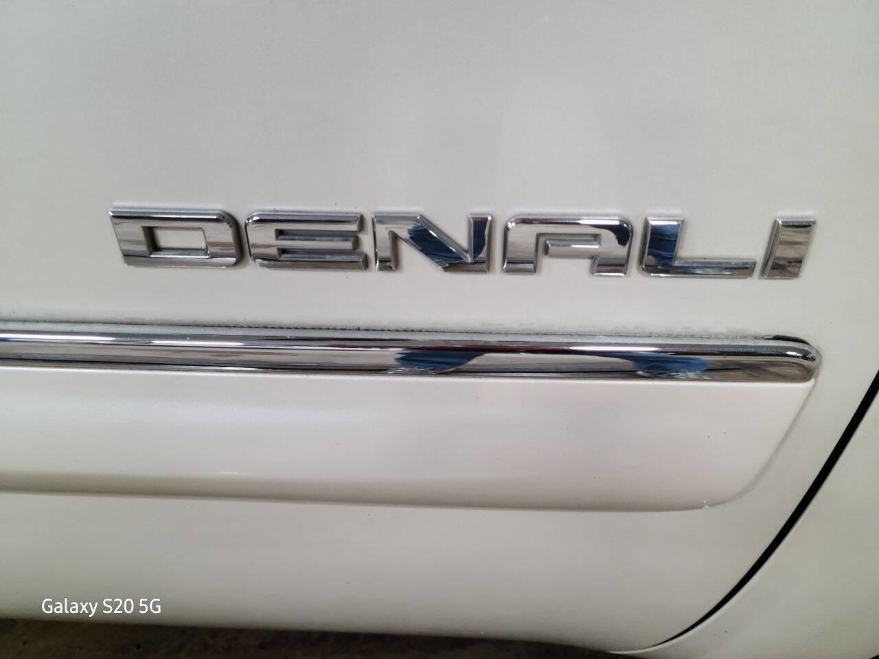 Used 2013 GMC Sierra 1500 Denali RWD image 11