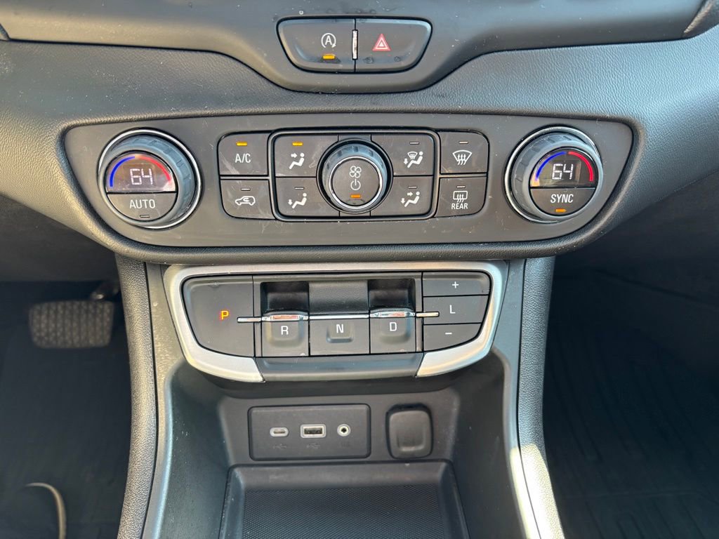 Used 2023 GMC Terrain SLE w/ Driver Convenience Package AWD/4WD image 26