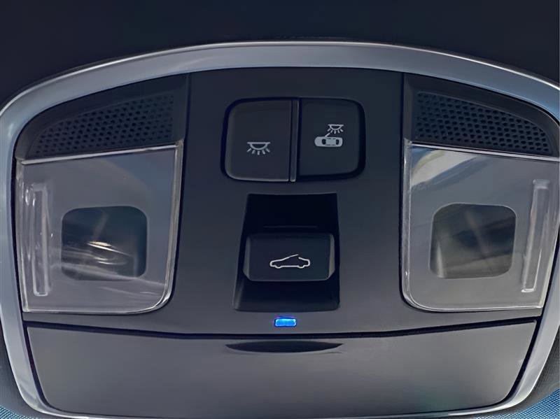 Used 2018 Hyundai Sonata Limited image 18