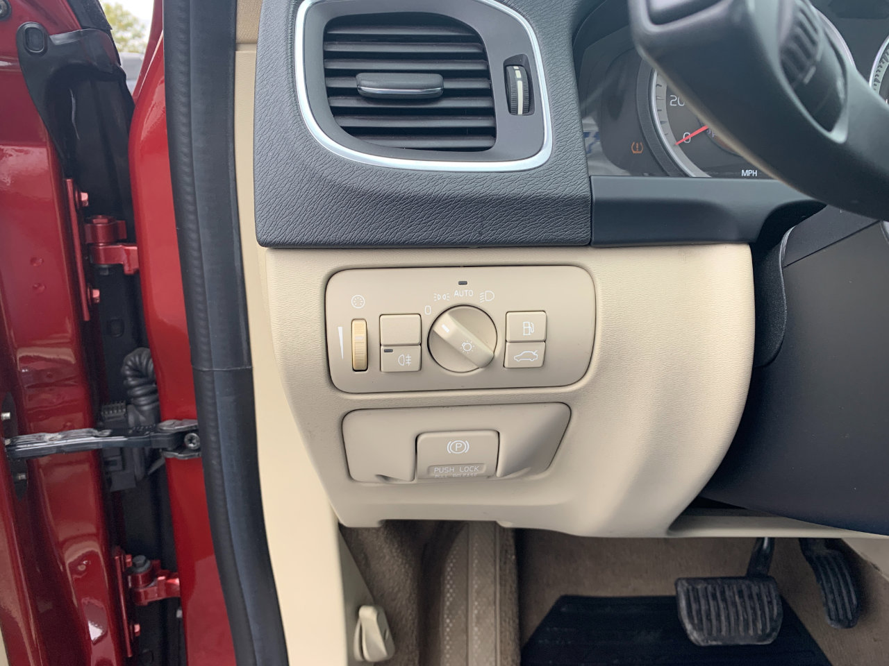 Used 2013 Volvo S60 T5 image 14