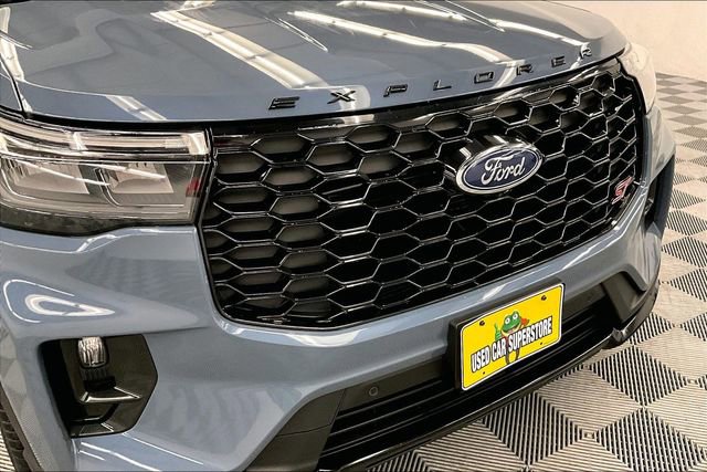 Used 2025 Ford Explorer ST w/ Sun And Sound Package image 32