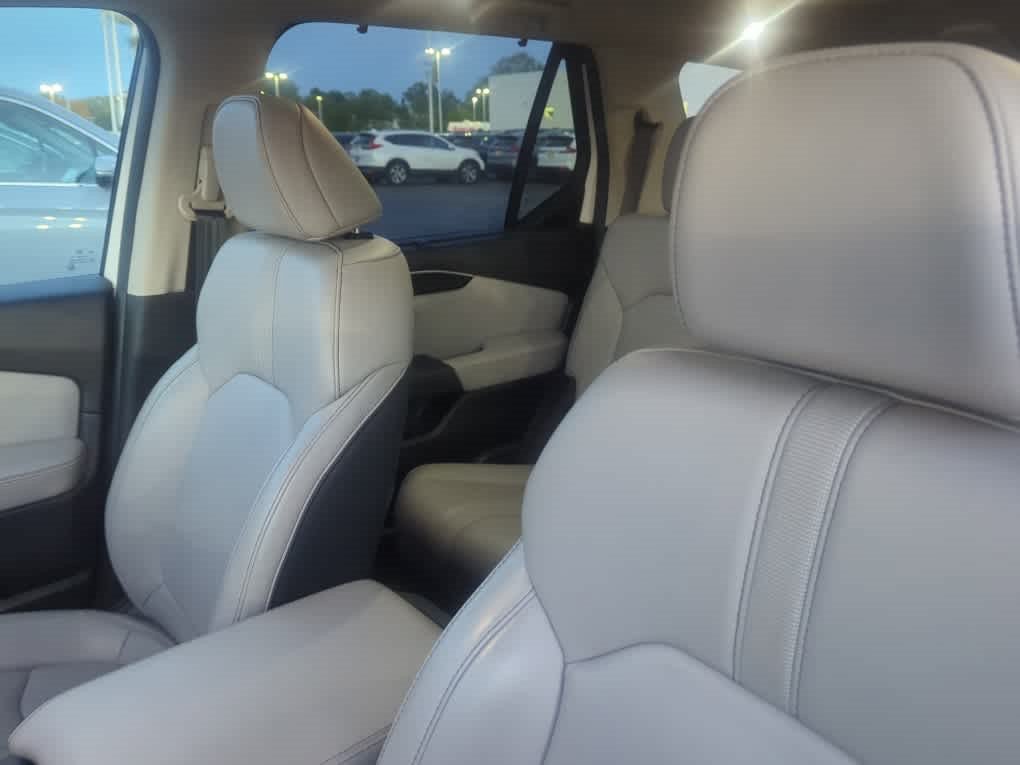 Used 2023 Honda Pilot EX-L image 6