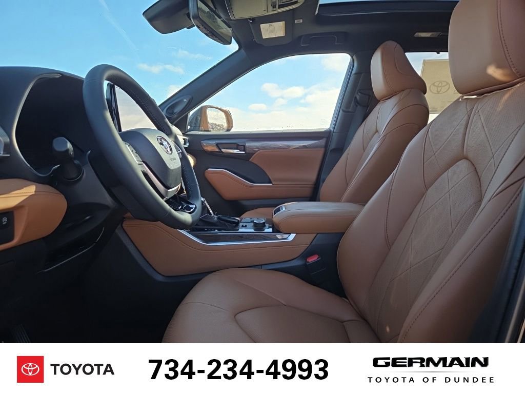 New 2026 Toyota Highlander Platinum image 20