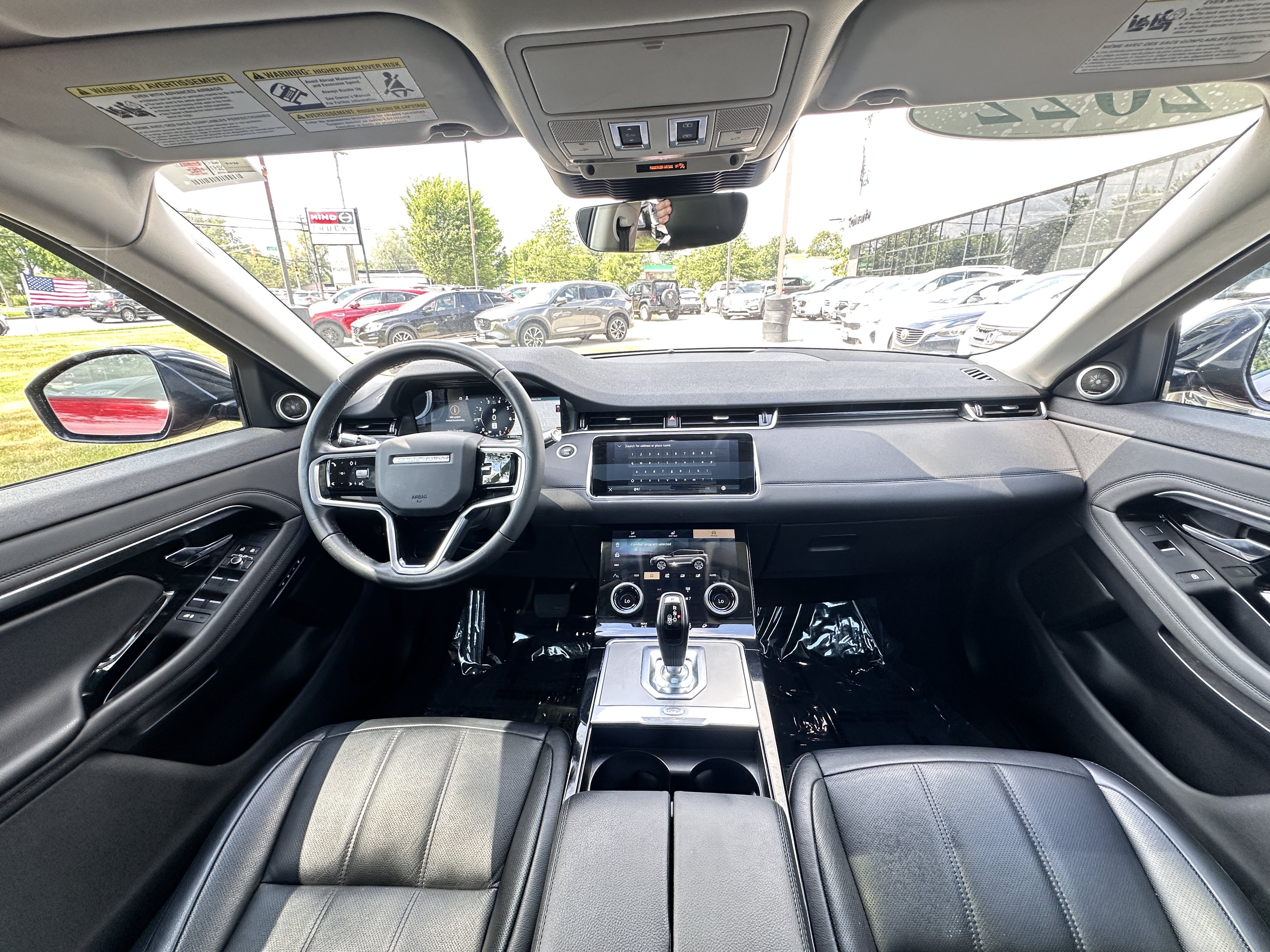 Used 2022 Land Rover Range Rover Evoque S AWD/4WD image 8