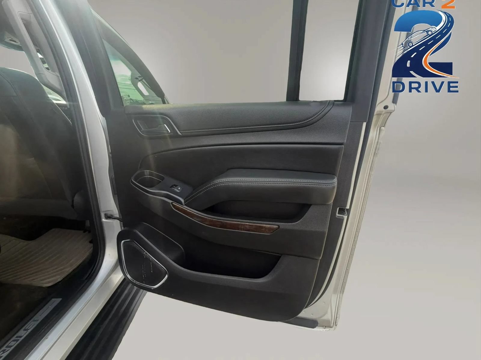 Used 2018 Chevrolet Suburban LT AWD/4WD image 14